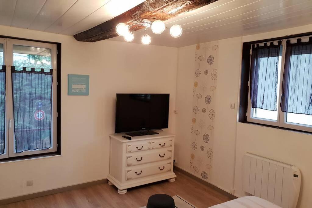 Le Longchamp Apartamento Honfleur Exterior foto